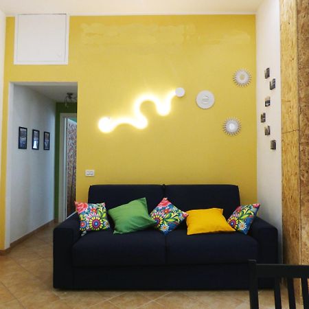 Casa Maura - 2 Passi Nella Storia Apartment Genoa Luaran gambar